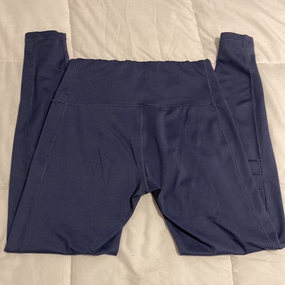 Puma spandex leggings. - Picture 4 of 9